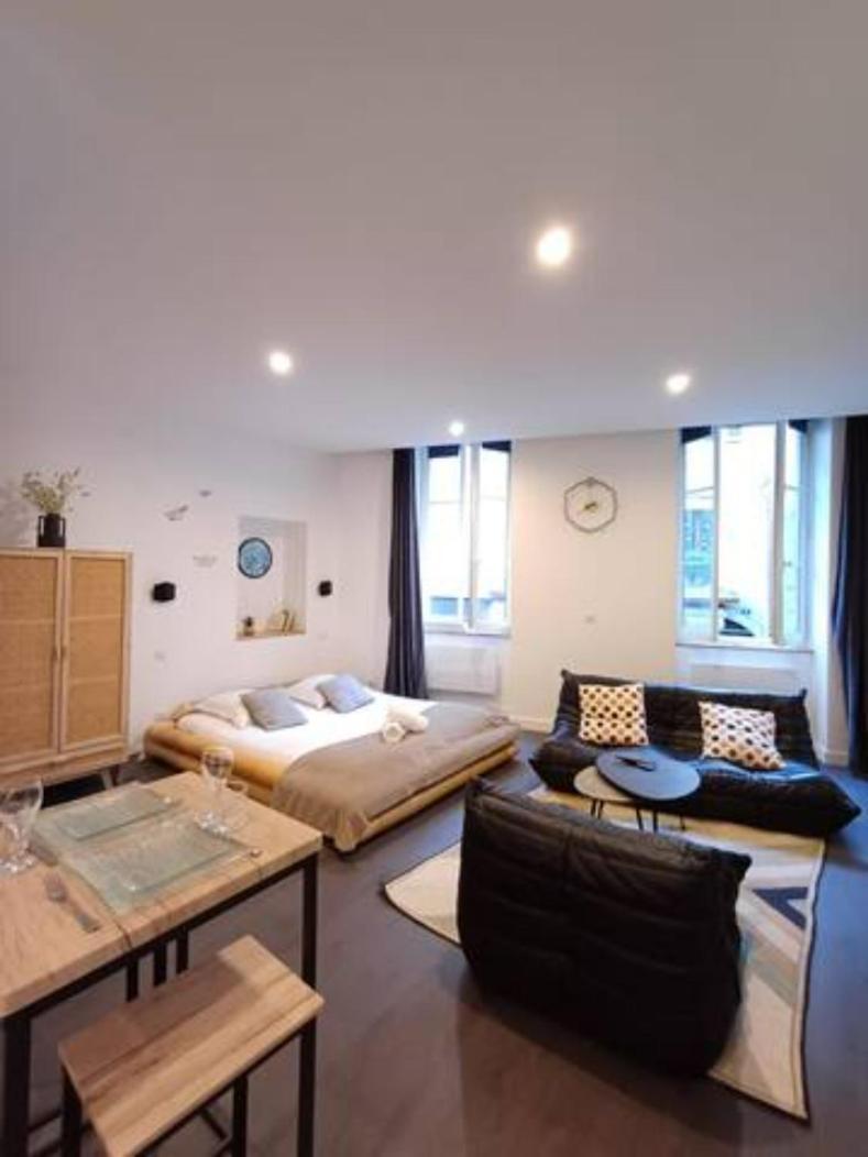 Le Sainte Claire - Majord'Home Annecy Centre Exteriör bild